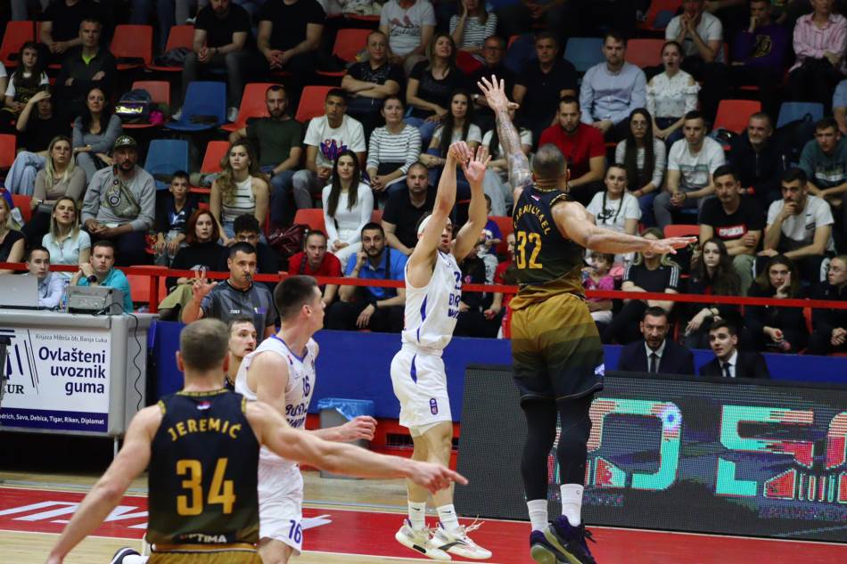 Igokea m:tel slavila u Boriku! Borcu u finišu derbija ponestalo snage za priključak – prvi poraz crveno-plavih u Ligi 6!