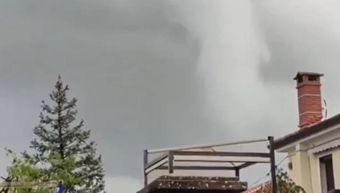 Na sjeveru Jadrana uočen vrtlog, meteorolog: To je tornado (FOTO, VIDEO)