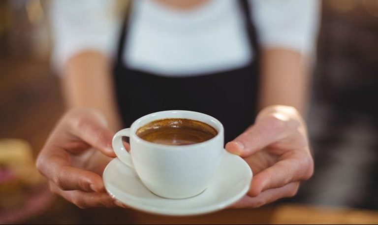 Bezobrazno skupa: Cijena kafe na hrvatskom ostrvu vrtoglavo skočila