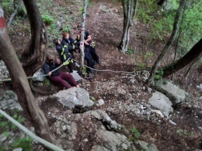 Troje ruskih državljana spaseno na Kablaru nakon što su se izgubili