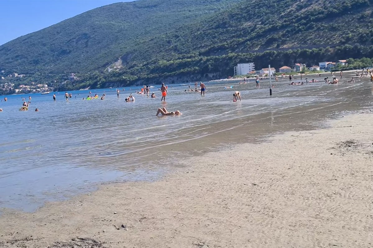 Stigli rezultati: Na kojim plažama u Crnoj Gori je zabranjeno kupanje