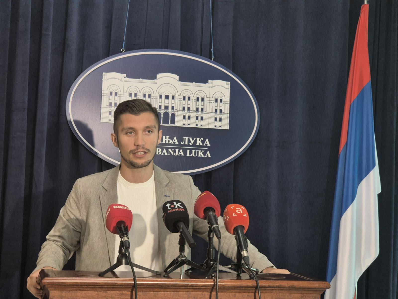 KRESOJEVIĆ: Cilj je da se ne donese odluka o besplatnim placevima za mlade bračne parove