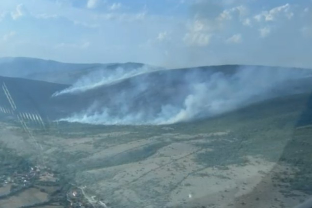 Nadljudska borba: Vatra odbijena na 300 metara od kuća (VIDEO)