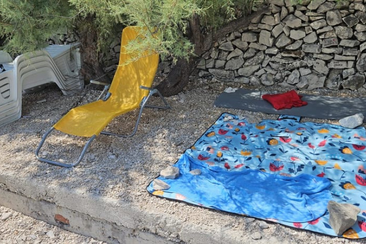 Nesvakidašnji način zauzimanja mjesta na plaži na Jadranu zaprepastio turiste (FOTO)