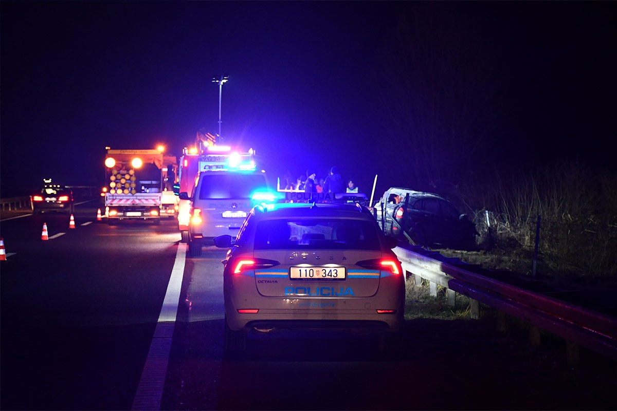 Težak udes na auto-putu u Hrvatskoj, helikopter prevozio povrijeđene