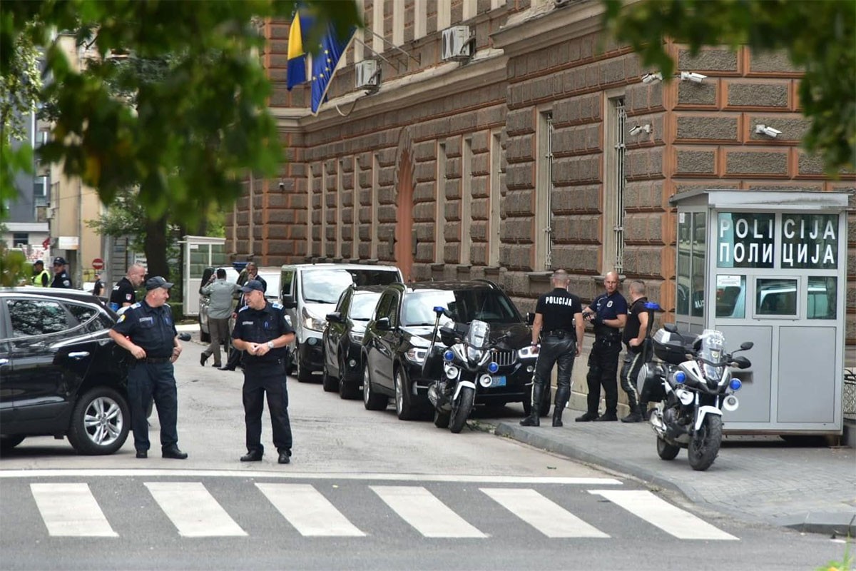 Direktor CIA u Predsjedništvu BiH, da li je na sastanku i Cvijanovićeva