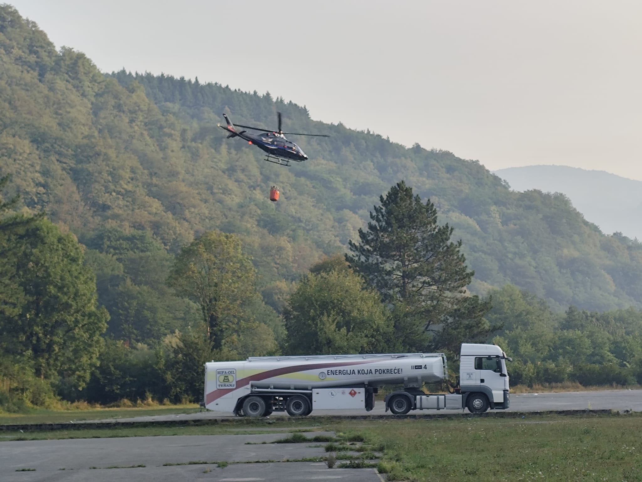 Izudin Ahmetlić i kompanija Hifa Oil donirali cisternu goriva za helikoptere koji gase požare