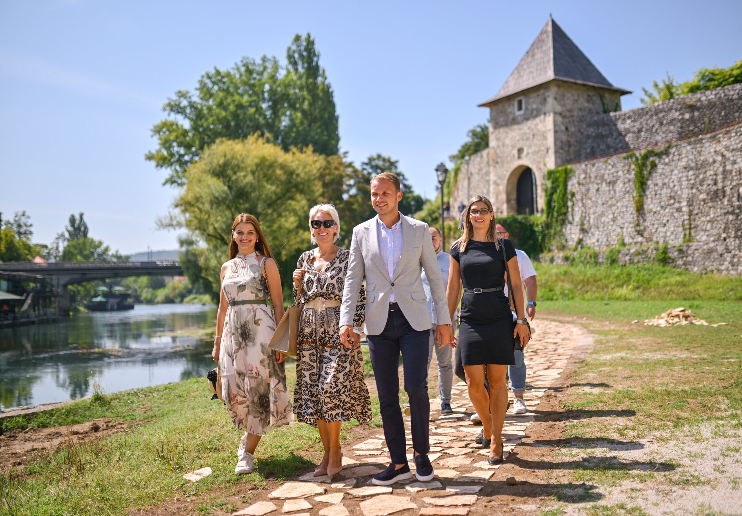 Nova slika Banje Luke: Gradonačelnik obišao radove na izgradnji šetališta ispod tvrđave Kastel (FOTO)