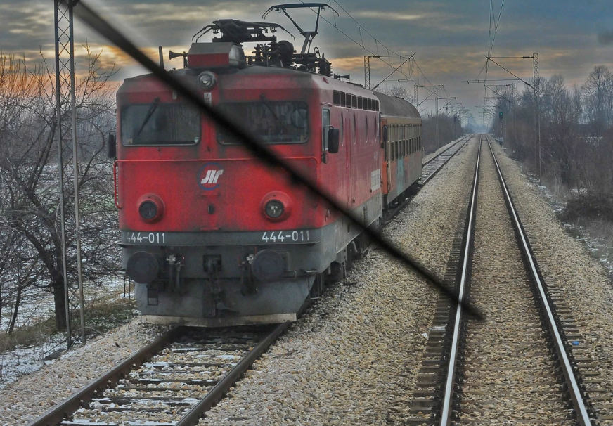 UŽASNA TRAGEDIJA Poznato kako je stradao radnik Željeznica Srpske