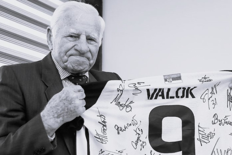 Preminuo legendarni fudbaler Partizana Marko Valok