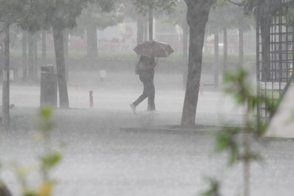 JAKA KIŠA I VJETAR Meteorolozi upozoravaju na naglu promjenu vremena