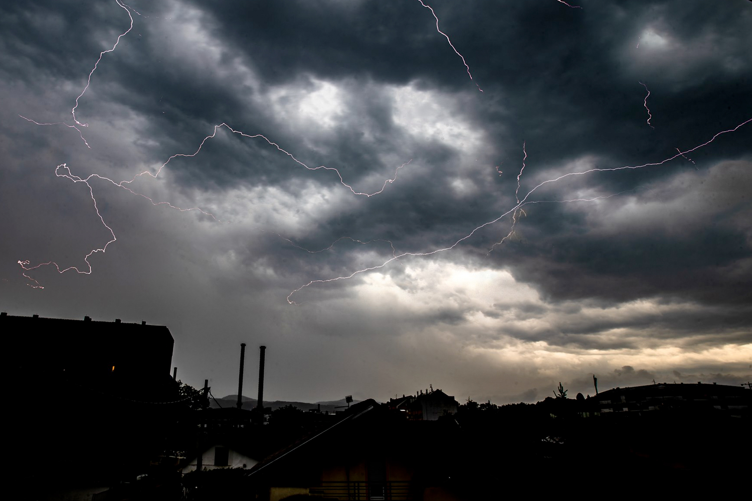 NAKON REGIONA Nevrijeme u Banjaluku stiže večeras u kasnim satima