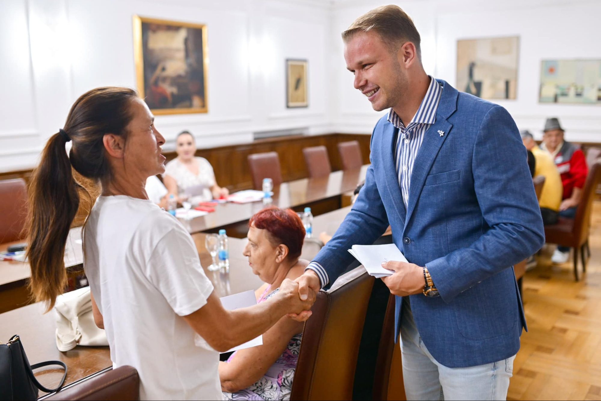 POMOĆ VIŠEČLANIM PORODICAMA Novčana podrška za poboljšanje uslova stanovanja