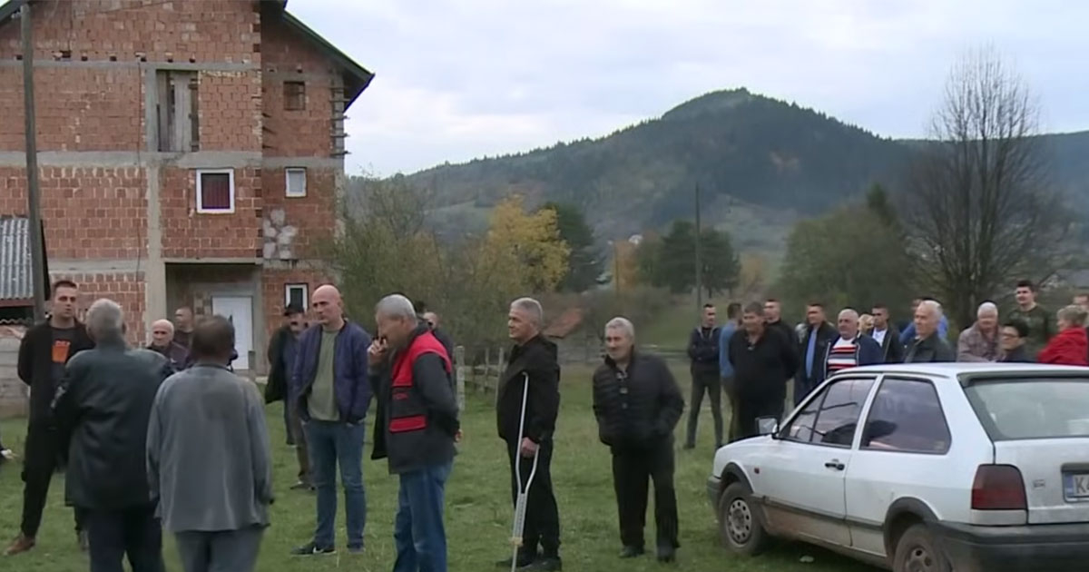 Protest mještana kod Pala: “Ne damo Arapima našu zemlju” (VIDEO)