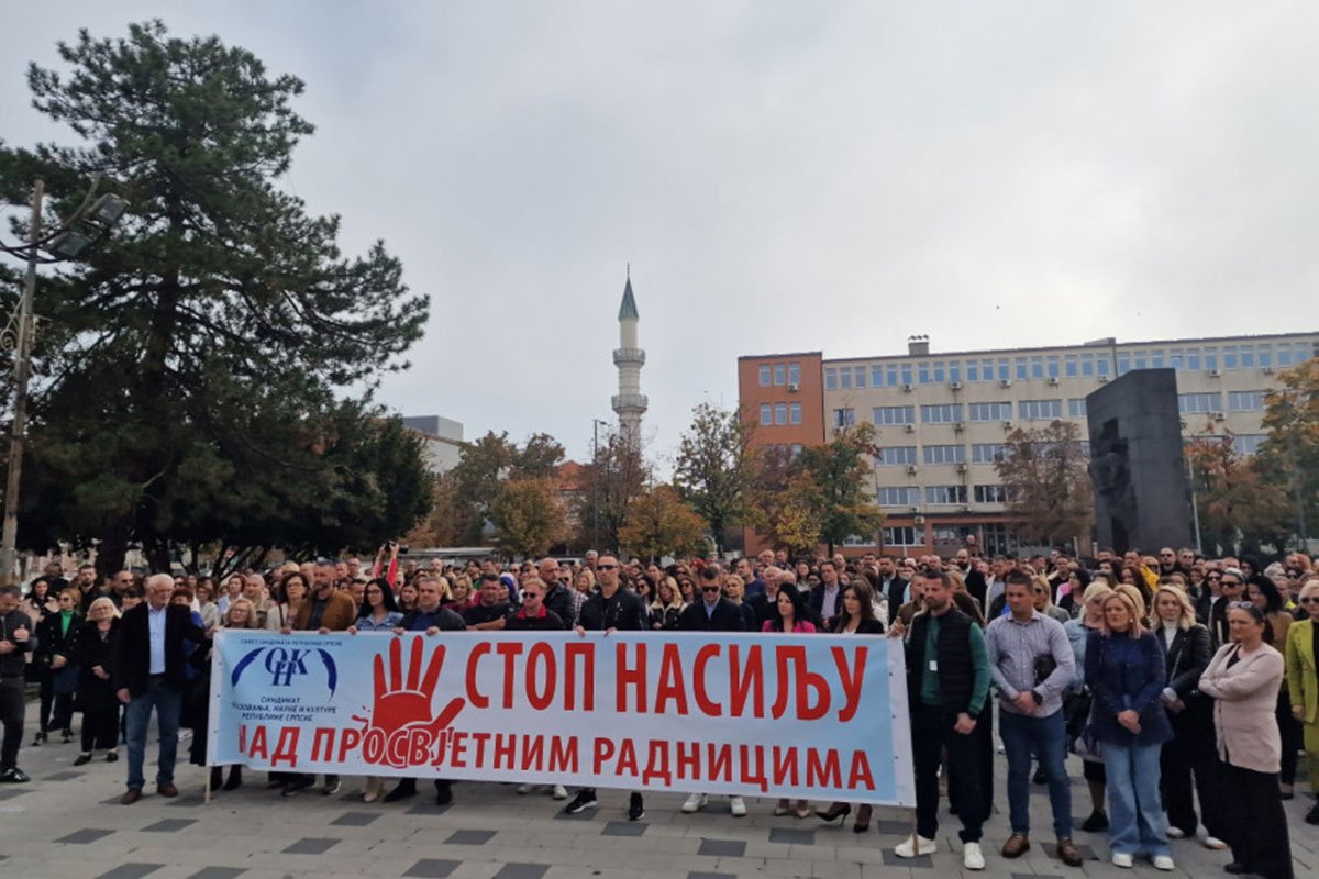 Održan protest u Bijeljini: Nedopustivo nasilje nad prosvjetarima