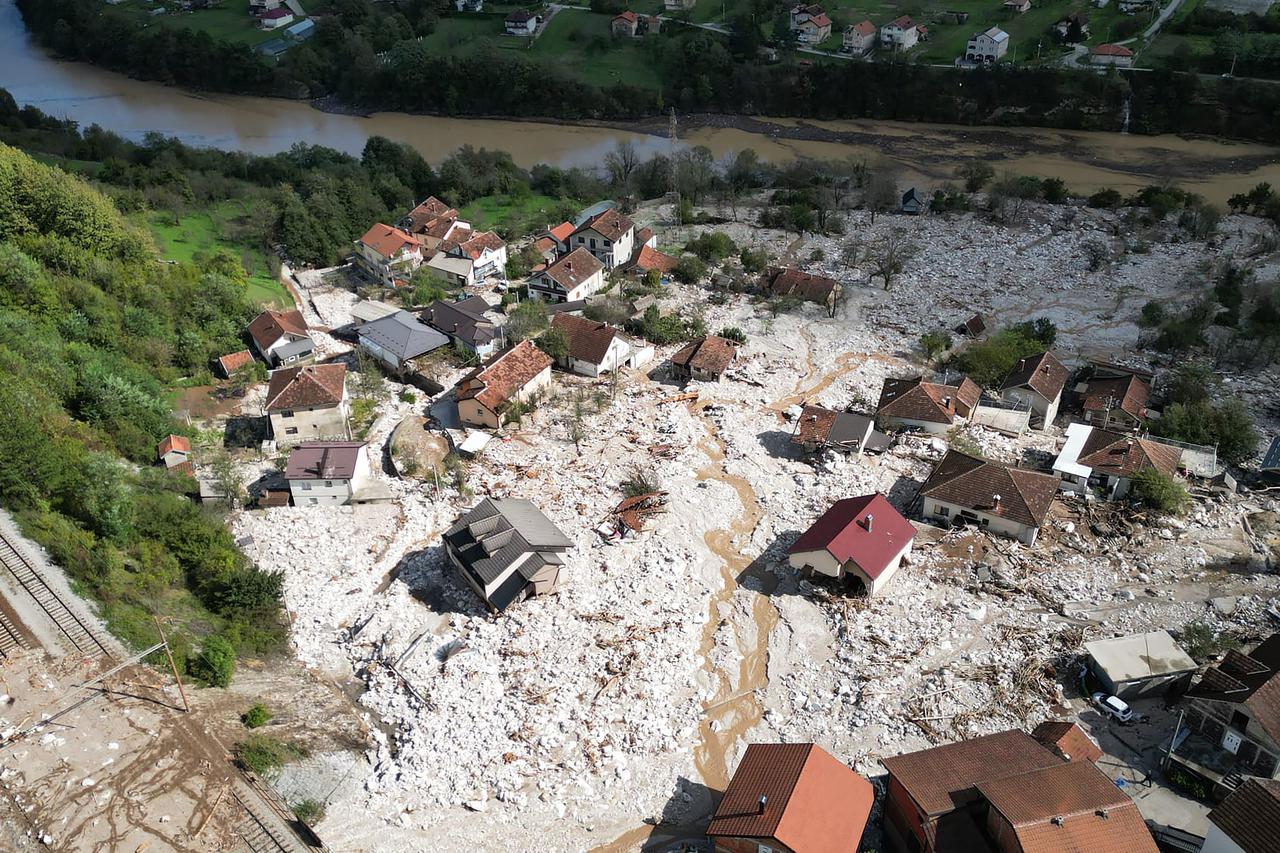 Pogledajte razmjere tragedije u Jablanici (VIDEO)