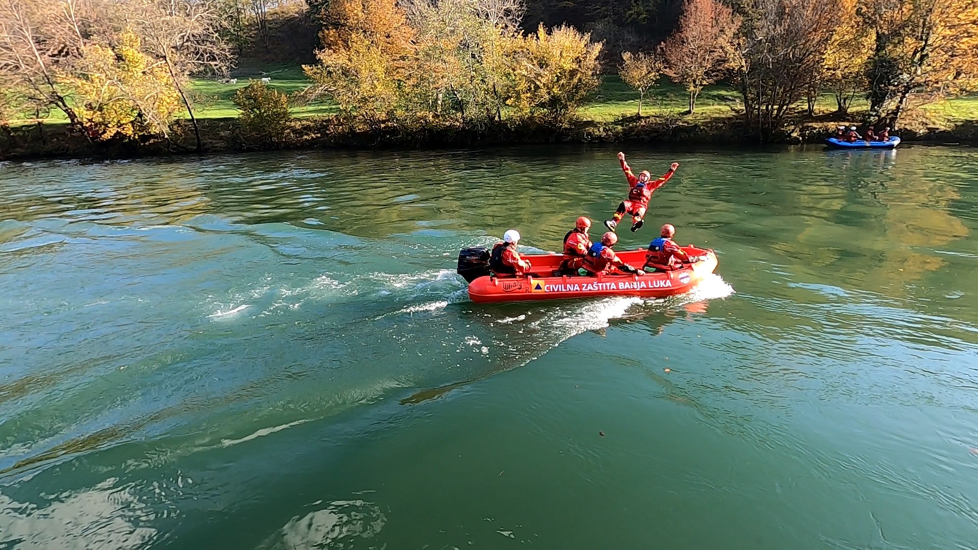 Održana pokazna vježba “Spasavanje u brzim vodama i poplavama po RESCUE 3 sistemu” (FOTO)