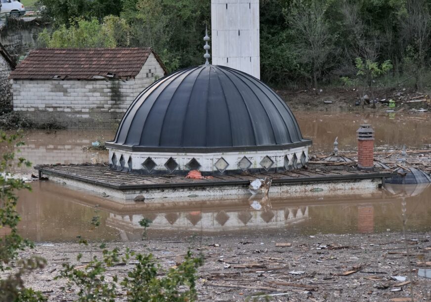 Pronađeno tijelo JOŠ JEDNE OSOBE: U jezivim poplavama koje su pogodile BiH oko 40 ljudi se VODE KAO NESTALI, a sumnja se da bi broj žrtava mogao još DA RASTE