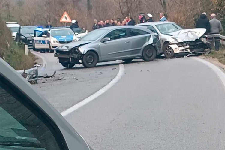 Detalji udesa kod Banjaluke: Povrijeđene tri osobe