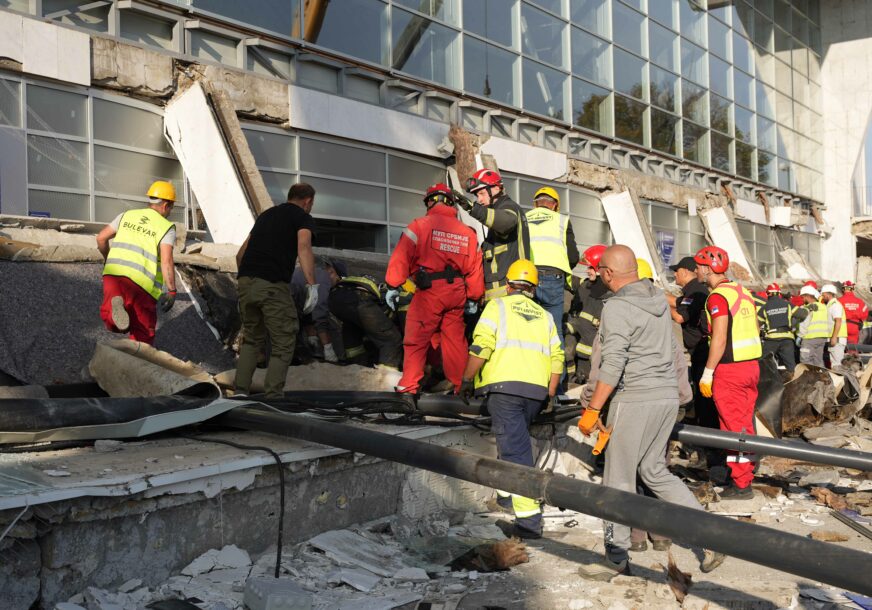 POZNAT IDENTITET 7 POGINULIH Jeziva tragedija na Željezničkoj stanici, identifikacija stradalih se nastavlja