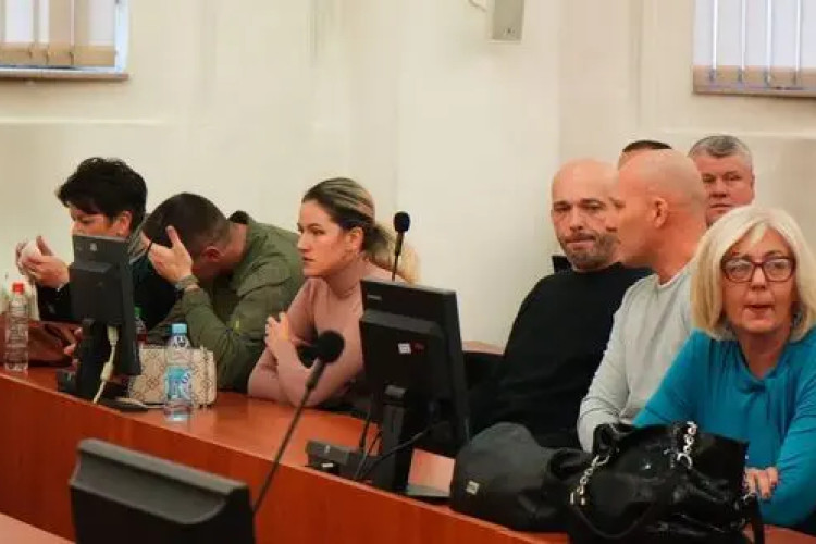 Dvojcu 60 godina zatvora za ubistvo policajaca