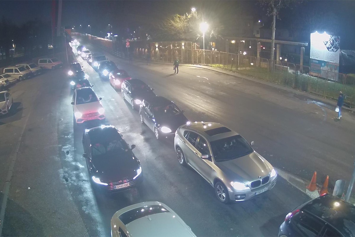 KOLONE U OBA SMJERA Izbjegavajte ovaj granični prelaz u BiH