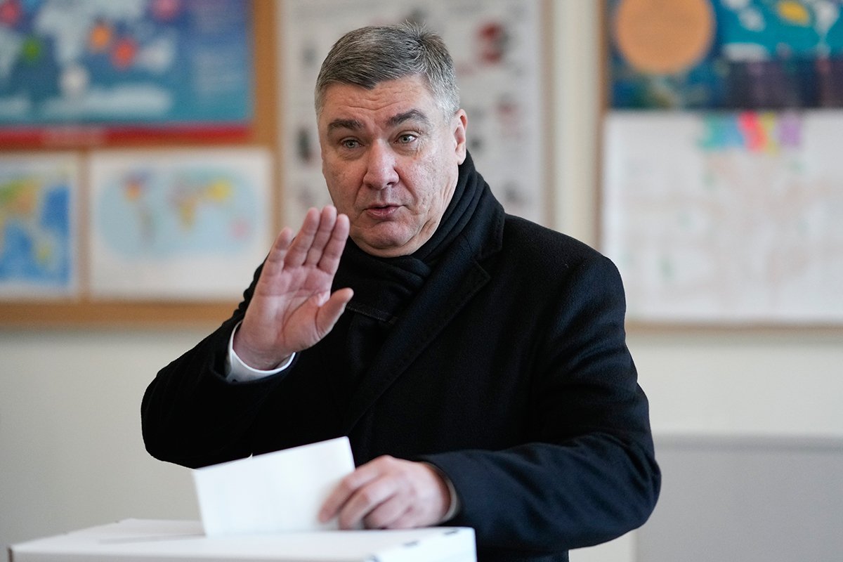 Oglasio se Milanović na Facebooku