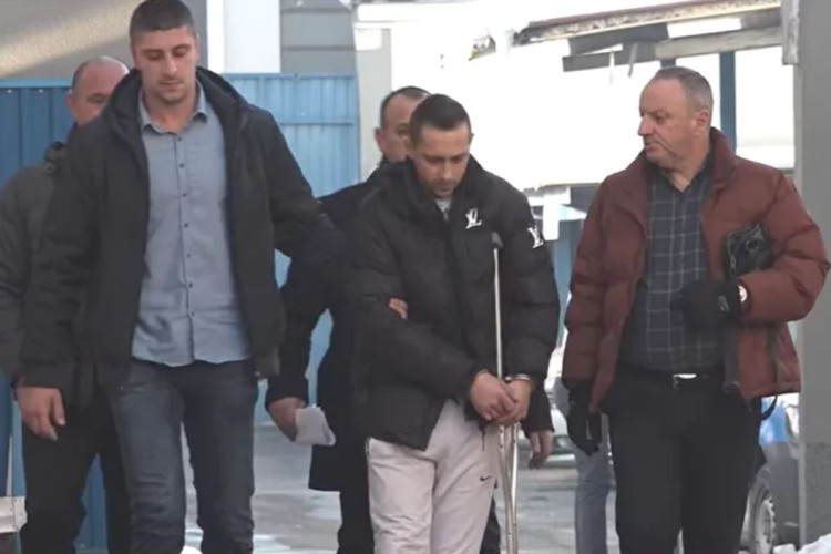Detalji zločina u Brodu: Suprugu iz ljubomore ubio na rođendan sina