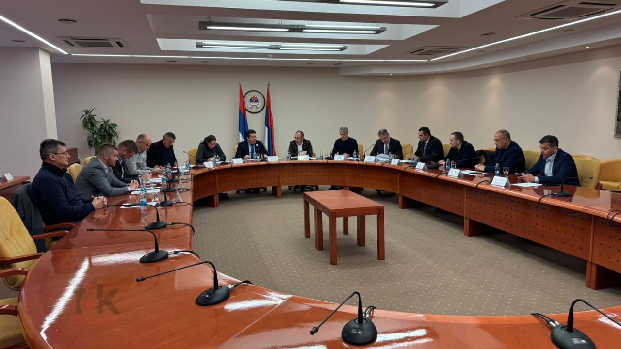 Kolegijum NSRS zakazao posebnu sjednicu o izmjenama Zakona o platama u zdravstvu