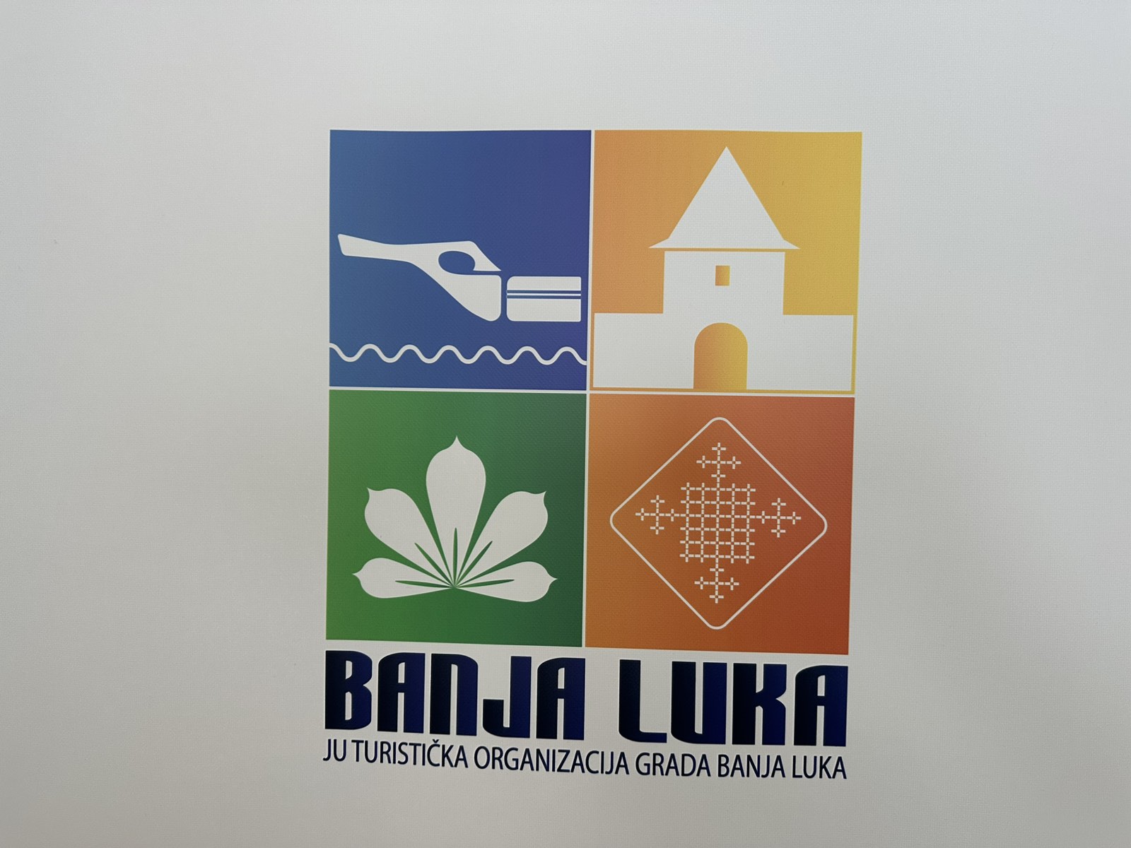 Novi logo Turističke organizacije Banjaluka predstavljen na novogodišnjem druženju sa medijima