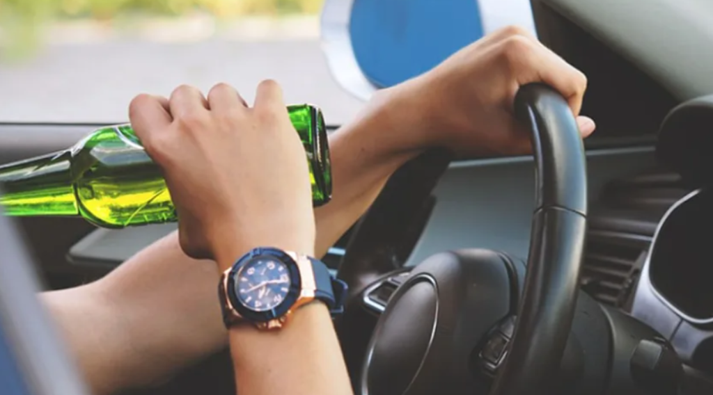 Radnik iz BiH napravio haos nakon fešte: Udario u šefov automobil i još najmanje četiri