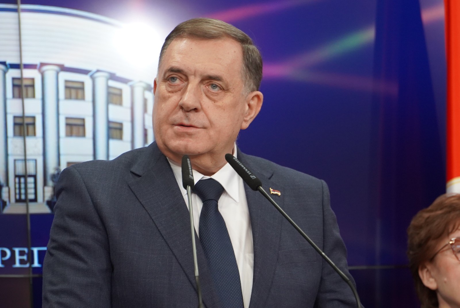 PRATITE UŽIVO Pres konferencija Milorada Dodika