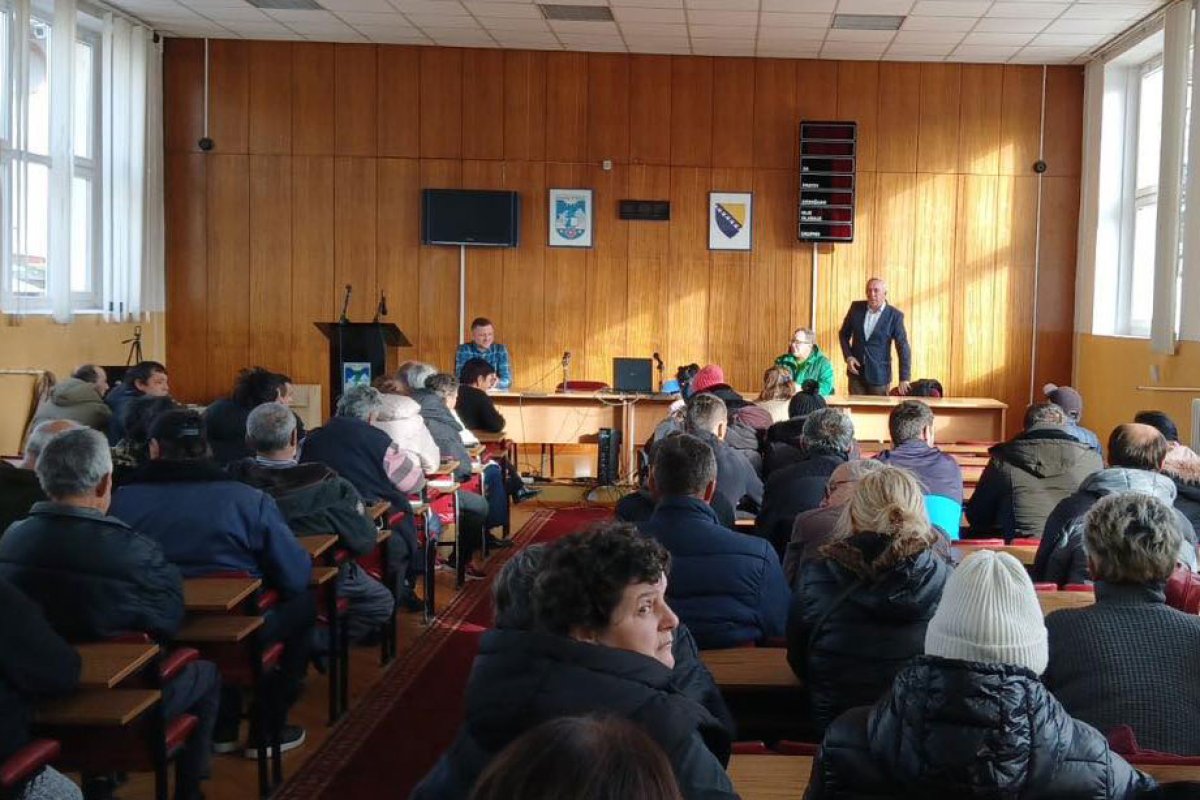Bosanski Petrovac u finansijskoj blokadi