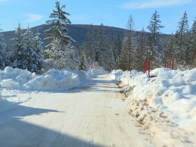 Put Banjaluka – Kneževo ni 12 dana nakon snježnog nevremena nije prohodan