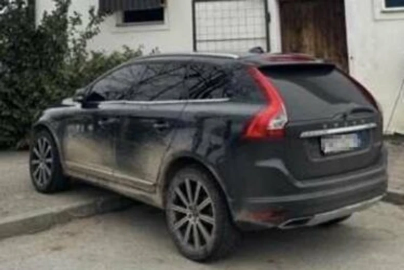 Pronađen džip “volvo” kojim su pobegli Sjenica i Kos nakon brutalne likvidacije Dejana Kostića Dele