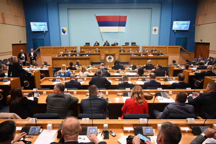 Narodna skupština usvojila zaključke: Sud BiH izvršio državni udar