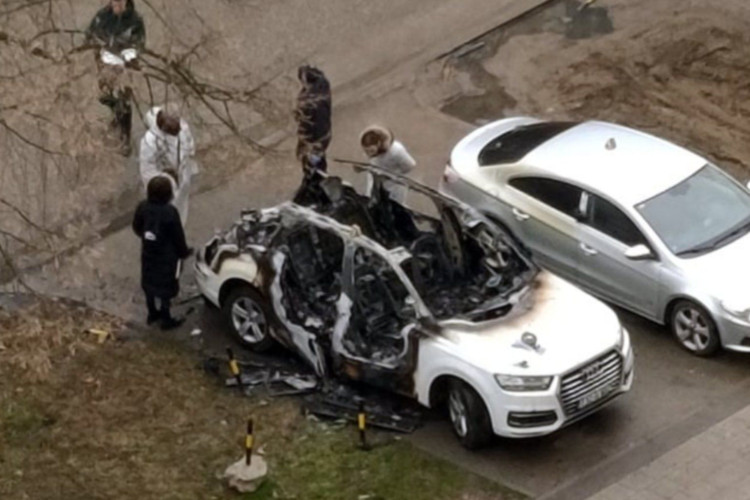 Policija istražuje požar na automobilu direktora Željeznica