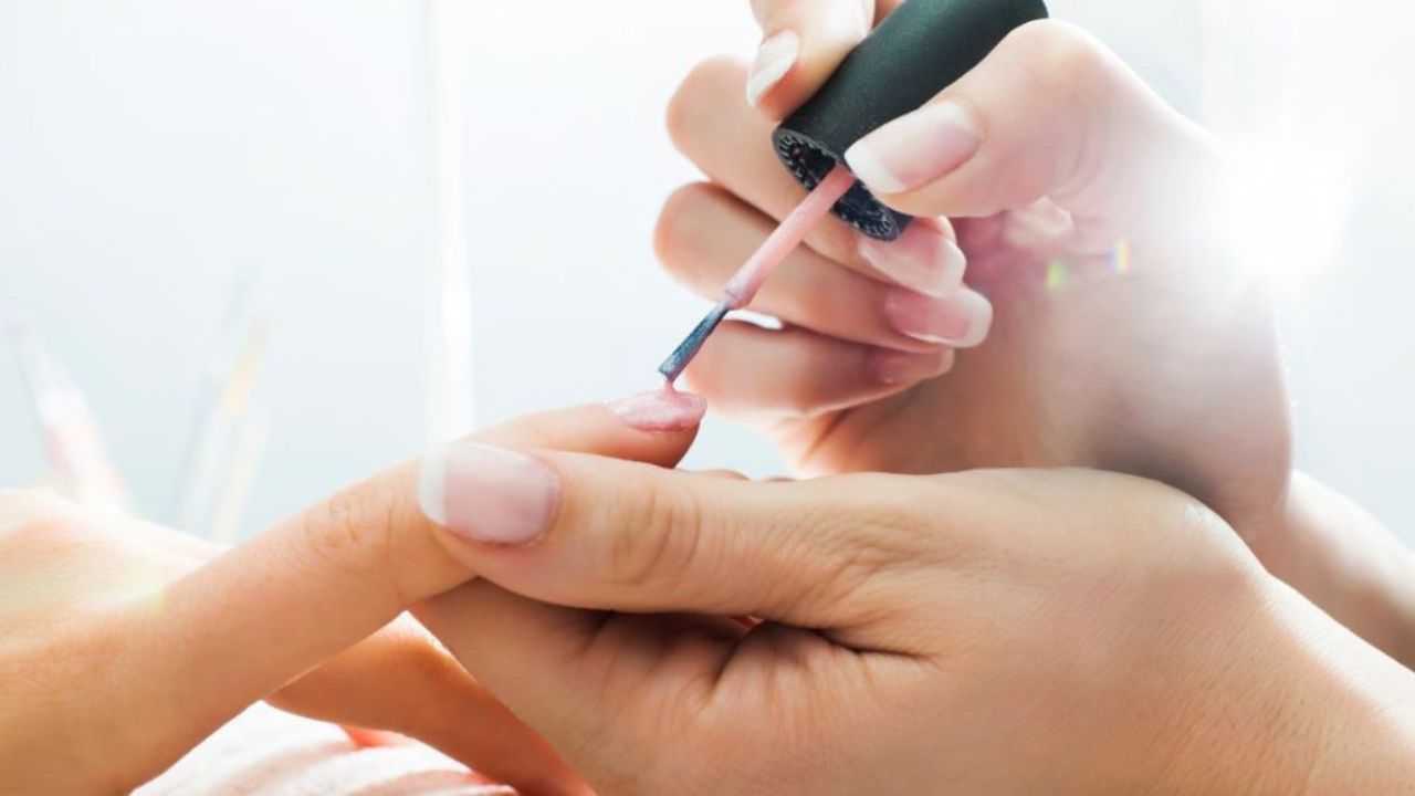 Hitno povučen lak za nokte