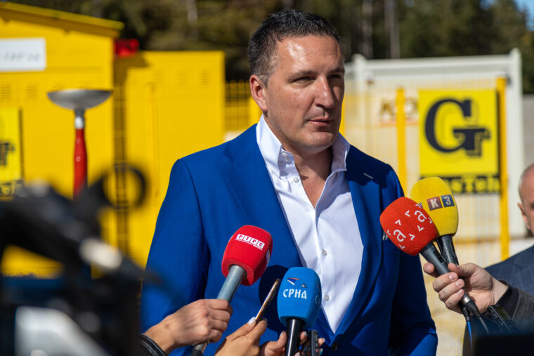 Elek: Zar da odgovaram na prozivke Lukasa?