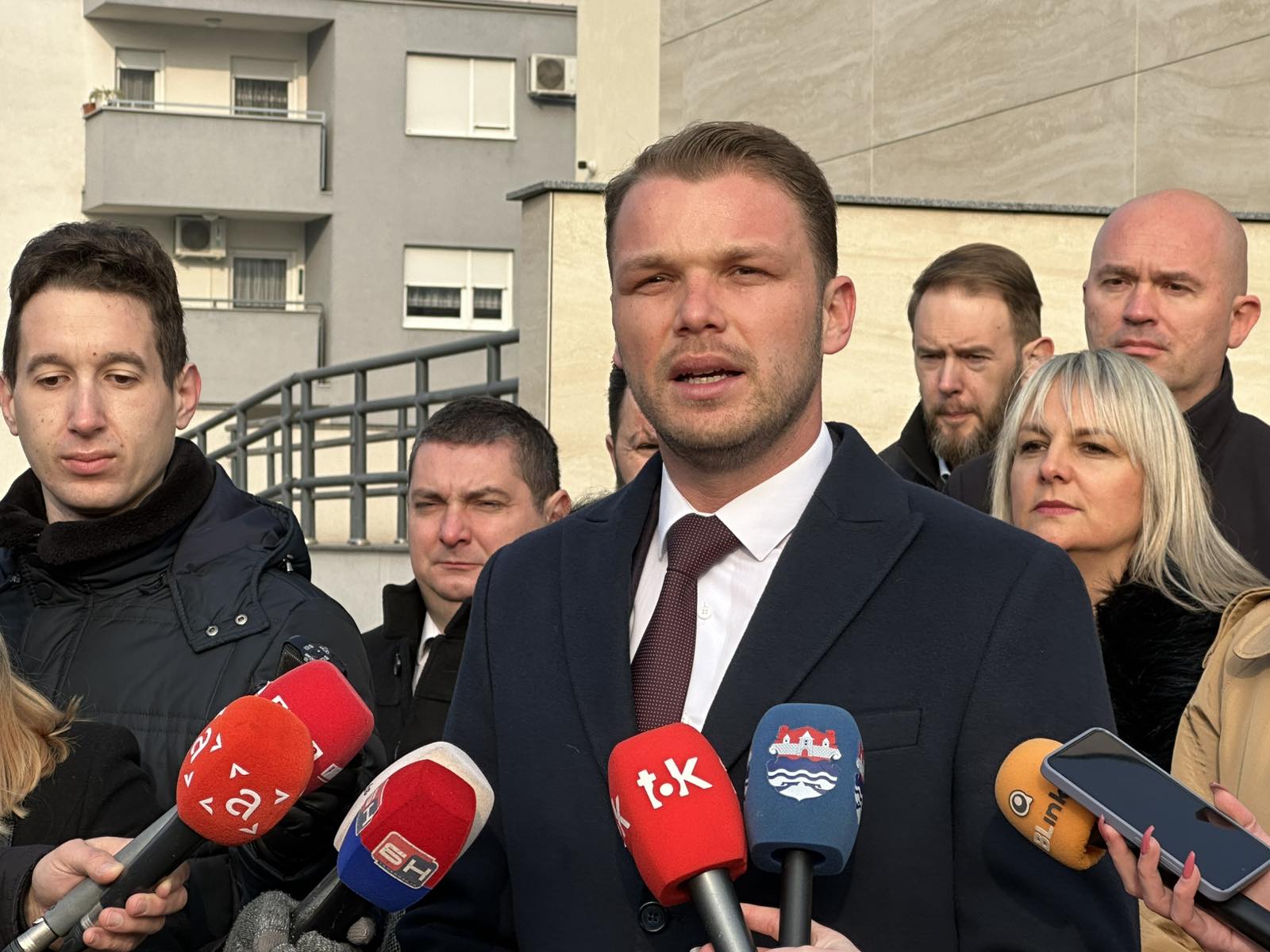STANIVUKOVIĆ PRED USTAVNIM SUDOM “Ne možete nakon utakmice mijenjati pravila, građani nemaju pravu sliku o POLITIČKIM ŠTETOČINAMA”