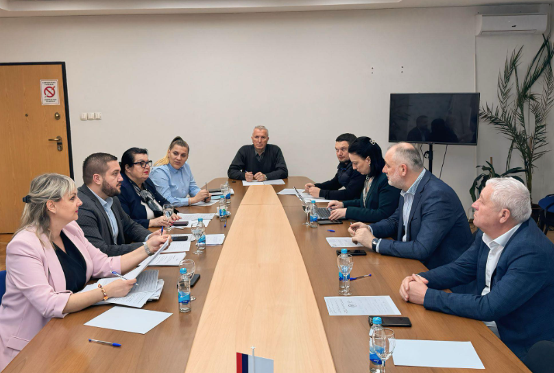 “U punoj smo pripravnosti za nastavak Skupštine grada” Održan sastanak odbornika PDP-a