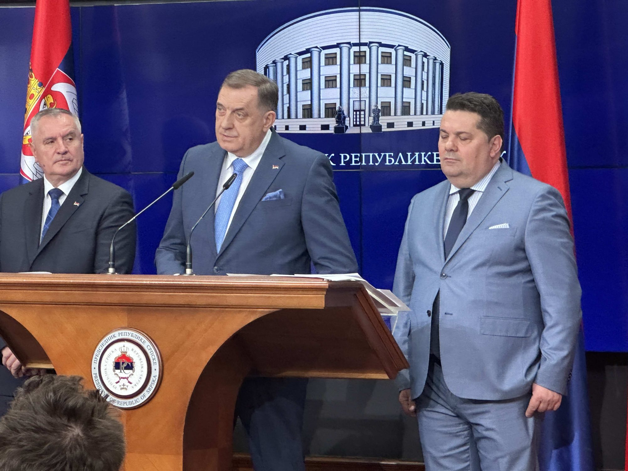 Sud BiH odredio jednomjesečni pritvor Dodiku, Viškoviću i Stevandiću