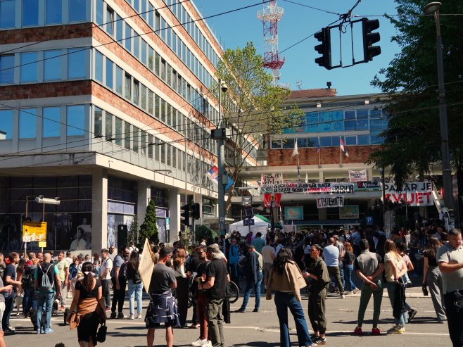 Emitovan kratki centralni Dnevnik RTS-a bez prezentera iz studija