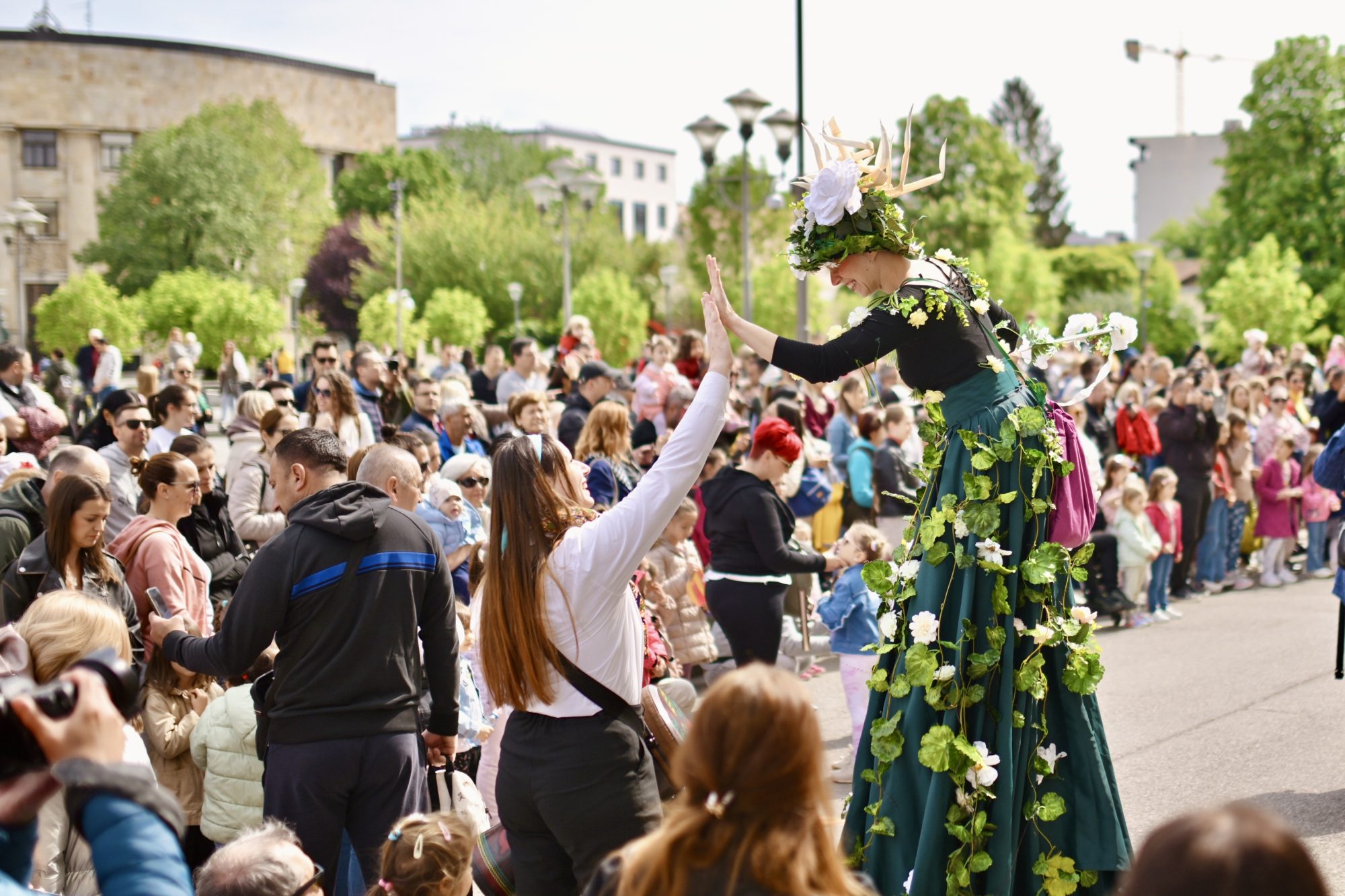 MUZIKA, PLES I SJAJNA ZABAVA Danas veliko proljećno druženje u srcu grada