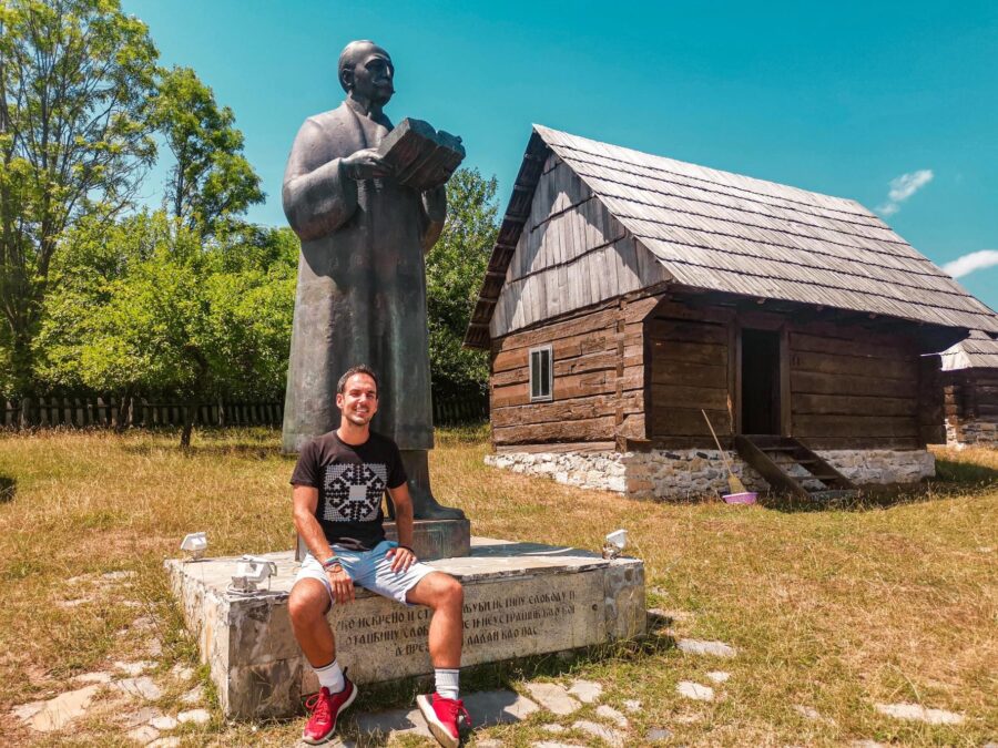 “NAŠA MIRNA LUKA” Dacešin na orginalan način čestitao Dan grada (VIDEO)
