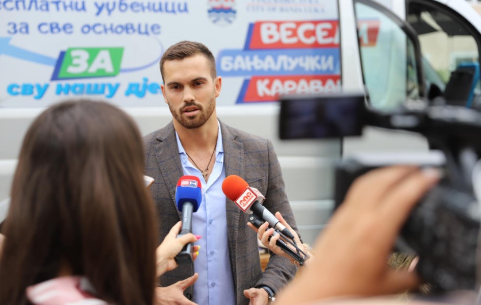 “Djeca se ne rađaju, mlade porodice odlaze” Stanišić optužio SNSD da drži građane kao taoce