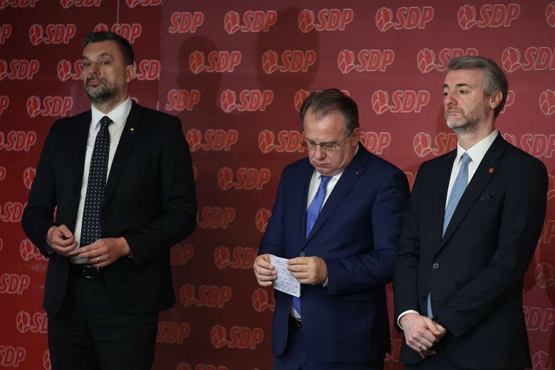 Stranke Trojke: Svima kojima treba opet ponoviti: Nema i neće biti razgovora sa Dodikom!