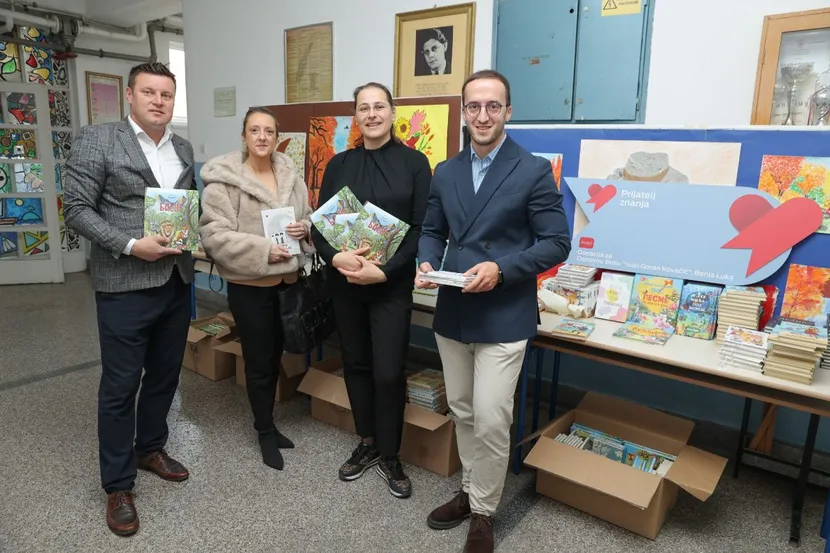 m:tel “Prijatelj znanja”: Obogaćen bibliotečki fond Osnovne škole “Ivan Goran Kovačić” u Banjaluci