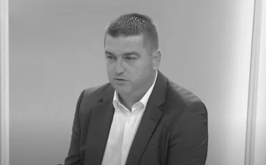 “Bio nam je uzor i zvijezda vodilja” Prijatelji, koji su mu juče čestitali rođendan, danas se opraštaju od Srđana Todorovića