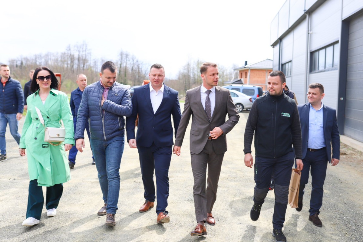 Stanivuković obišao uspješnu firmu u Tesliću: To je priča o viziji, istrajnosti i hrabrosti!